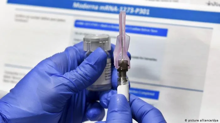 Câţi s-or duce la vaccin?