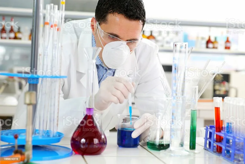 Bani pentru cercetarea ştiinţifică în universităţi