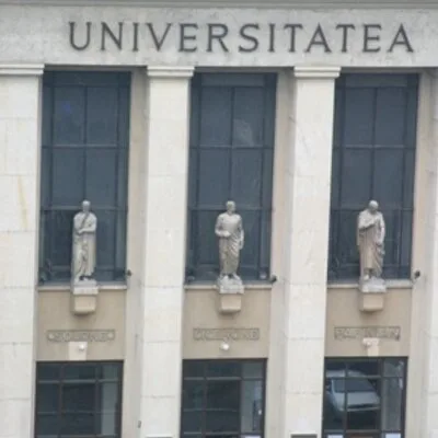 Faţă în faţă sau online, asta-i întrebarea!