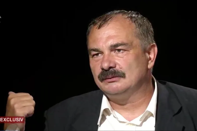Păreri împărţite despre reîmpărţirea anului şcolar