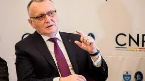 Creşte suma alocată transportului elevilor navetişti