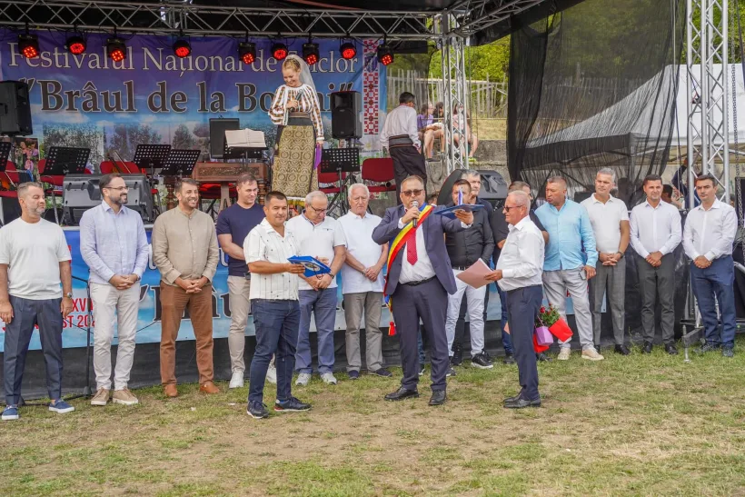 Festivalul Folcloric Național "Brâul de la Boteni"