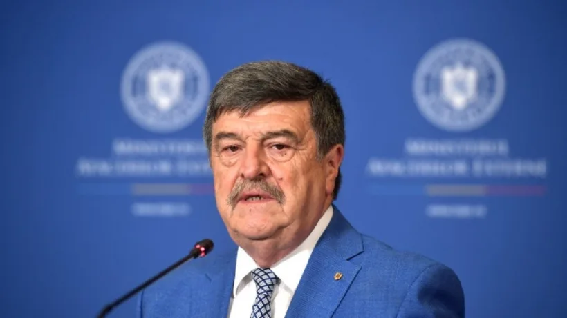 Mii de români din străinătate au depus cereri pentru a vota la alegerile prezidențiale