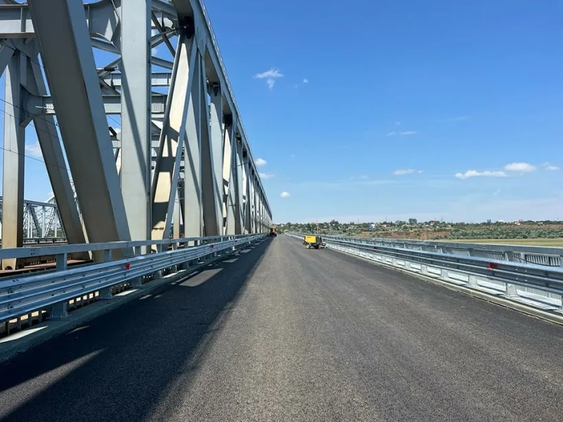 Circulația mașinilor va fi oprită pe podul de la Giurgiu