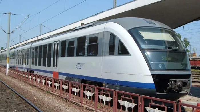 Trenurile Soarelui. Garniturile vor circula de pe 13 iunie