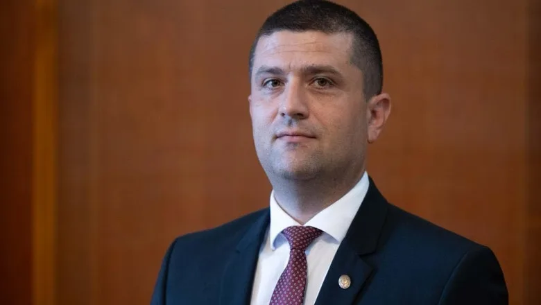 Ministrul Economiei a dispus evacuarea unor firme care foloseau o clădire a ministerului fără ca instituția să primească chirie
