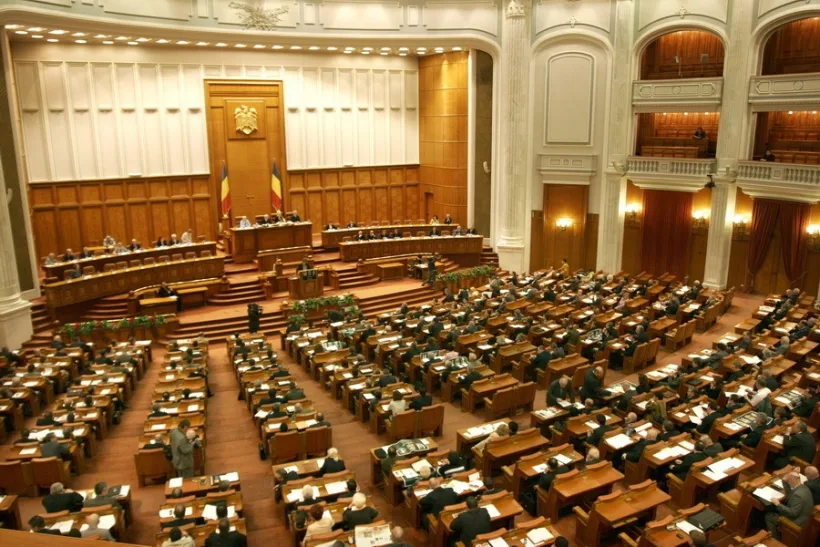 Parlamentul adoptă modificările Legii 319/2024 pentru implementarea Convenției OCDE privind combaterea corupției internaționale