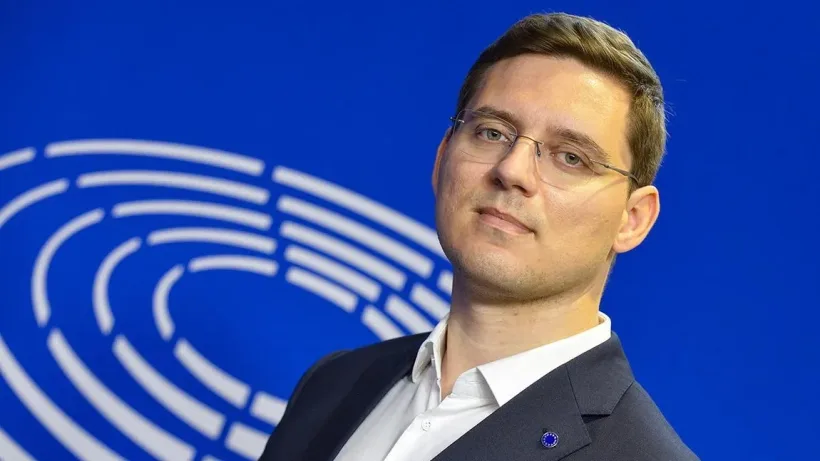 Victor Negrescu propune taxarea la nivel european a companiilor de pariuri online pentru finanțarea educației