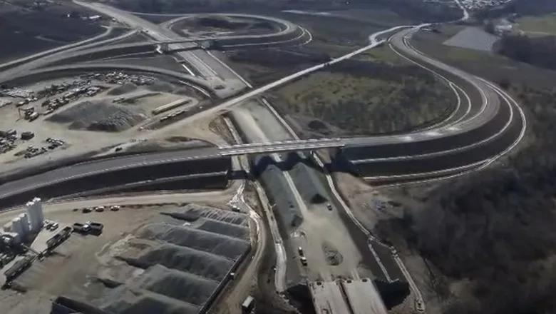 Tronsonul 4 al Autostrăzii Sibiu–Pitești ar putea fi deschis mai devreme. Prima autostradă care traversează Carpații avansează rapid